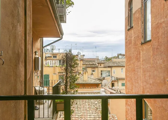 Via Vittoria *
