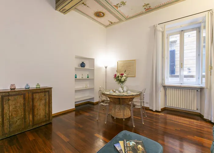 Via Vittoria Apartment