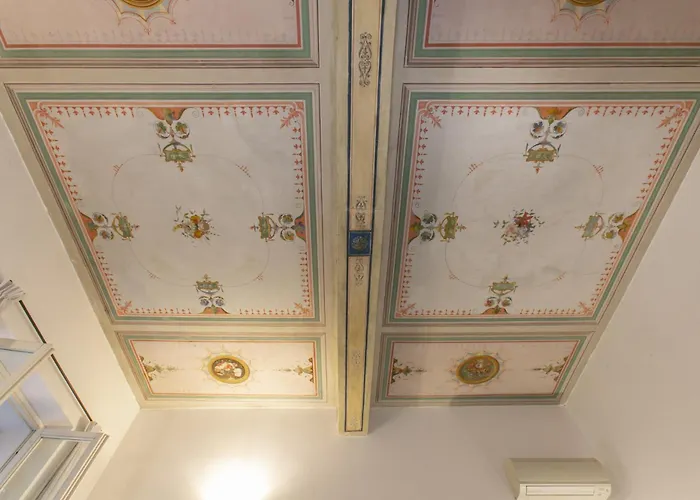 Apartment Via Vittoria Rom