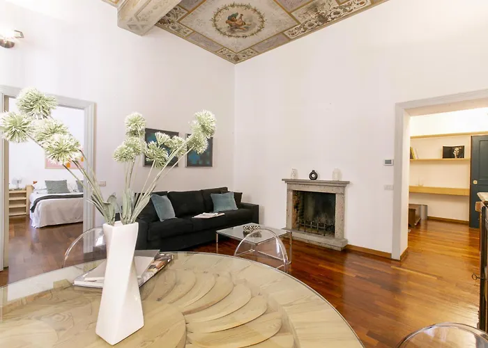 Apartment Via Vittoria Rom