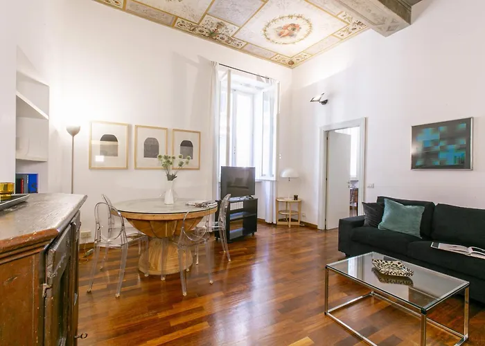 Via Vittoria Apartment *